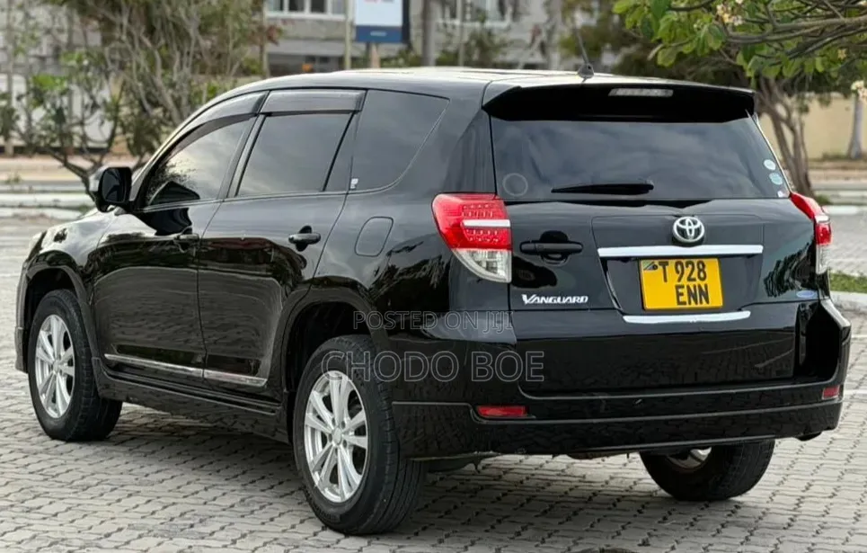 Toyota Vanguard 2010 Black