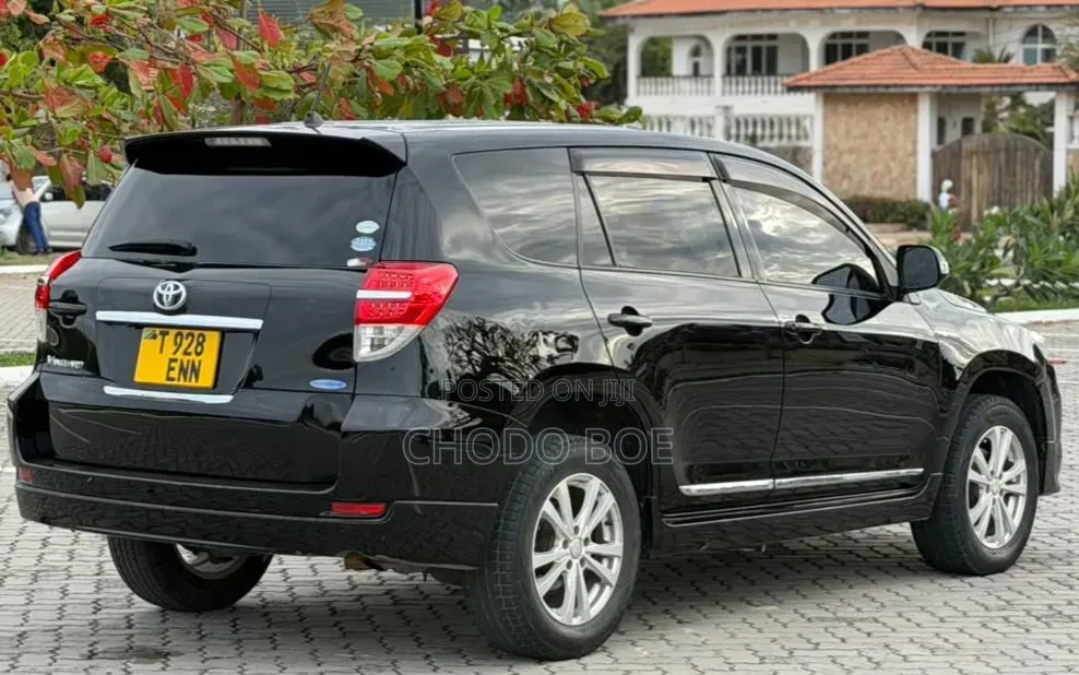 Toyota Vanguard 2010 Black