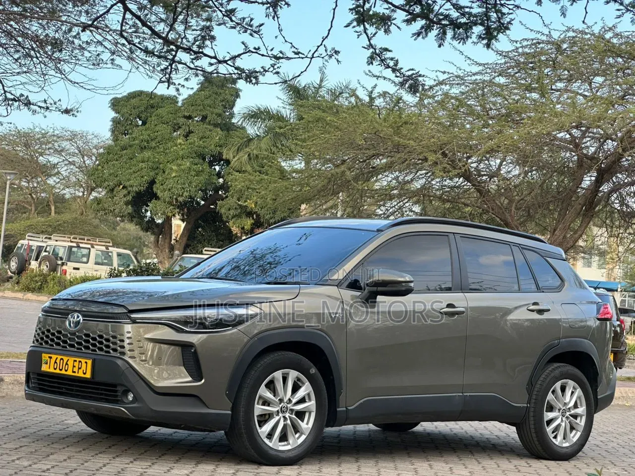 Toyota Corolla Cross 2025 Gray