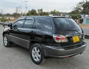 Toyota Harrier 2004 Black
