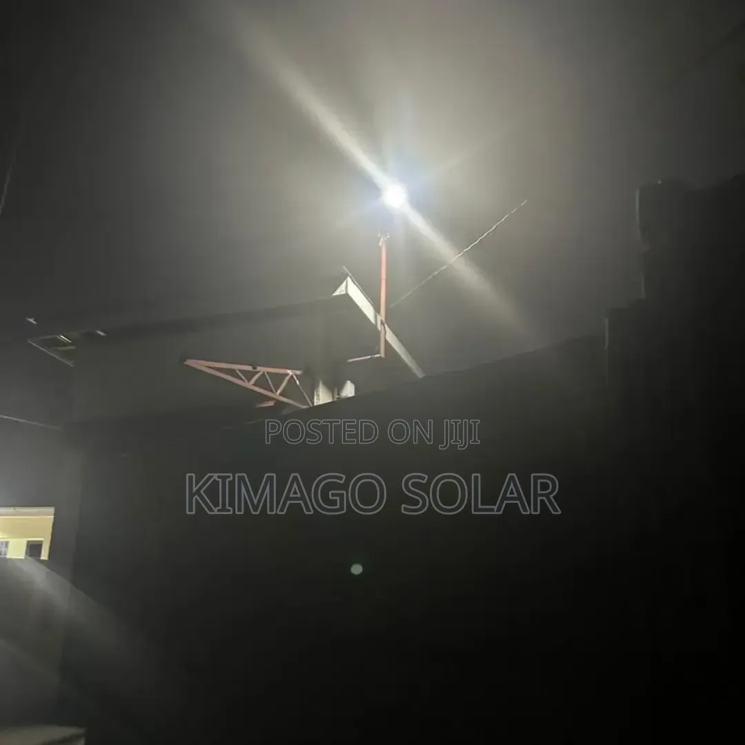 Taa Solar  20w Mwanga Mkubwa Taa Original Kwa Siku 3 Ziada Charge
