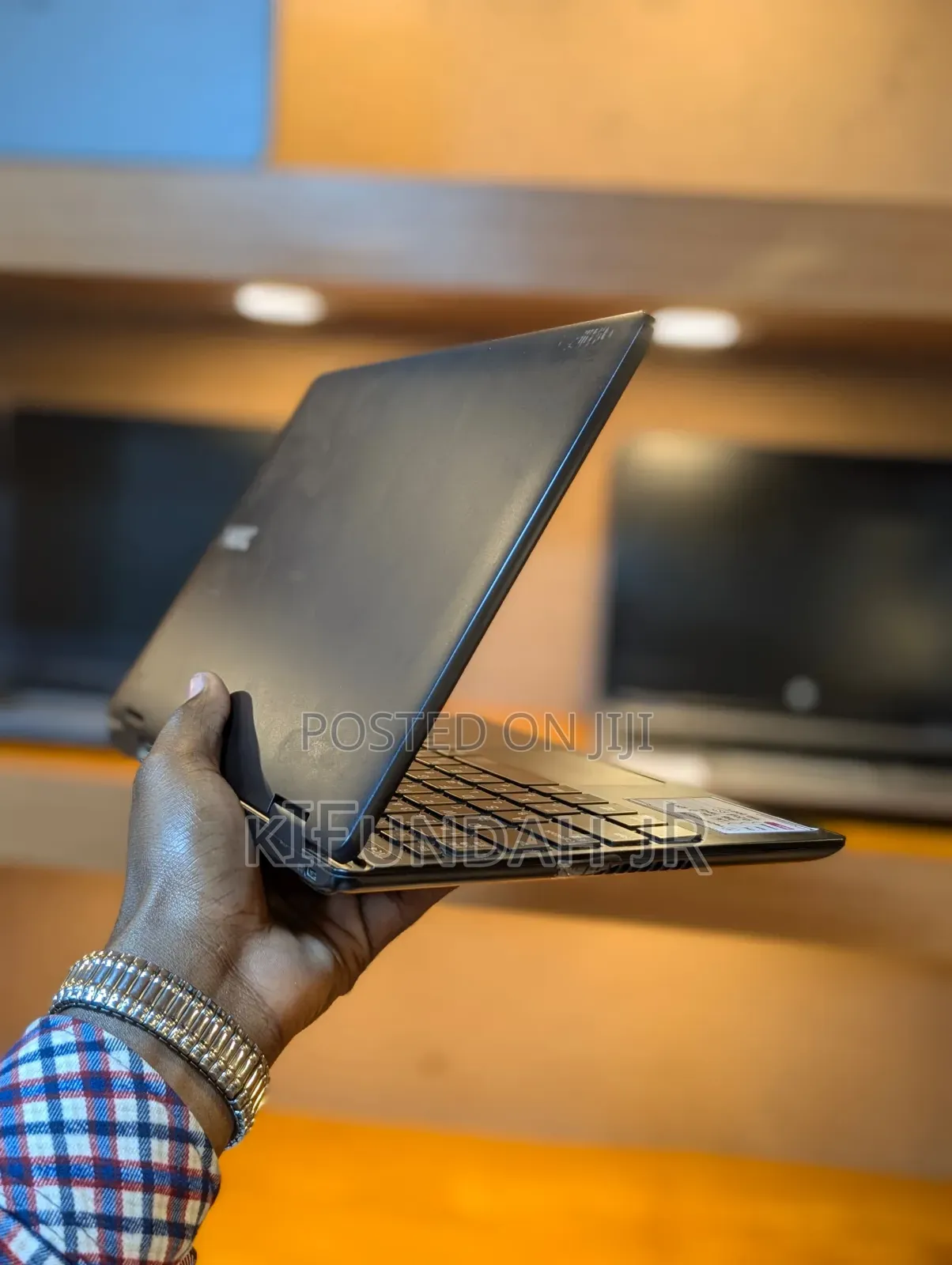 New Laptop NEC 8GB Intel Core i5 SSD 128GB