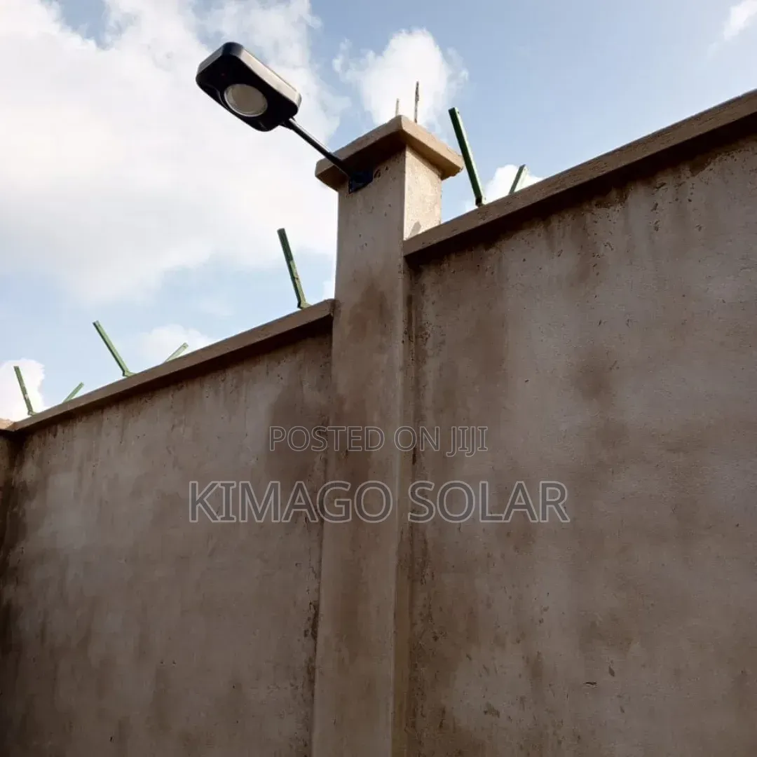 Taa Solar  20w Mwanga Mkubwa Taa Original Kwa Siku 3 Ziada Charge