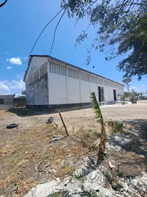 Warehouse for Rent at Boko