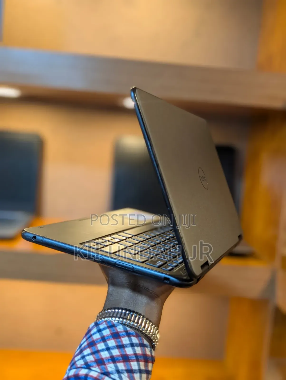 New Laptop Dell Latitude 3189 8GB Intel Pentium SSD 128GB
