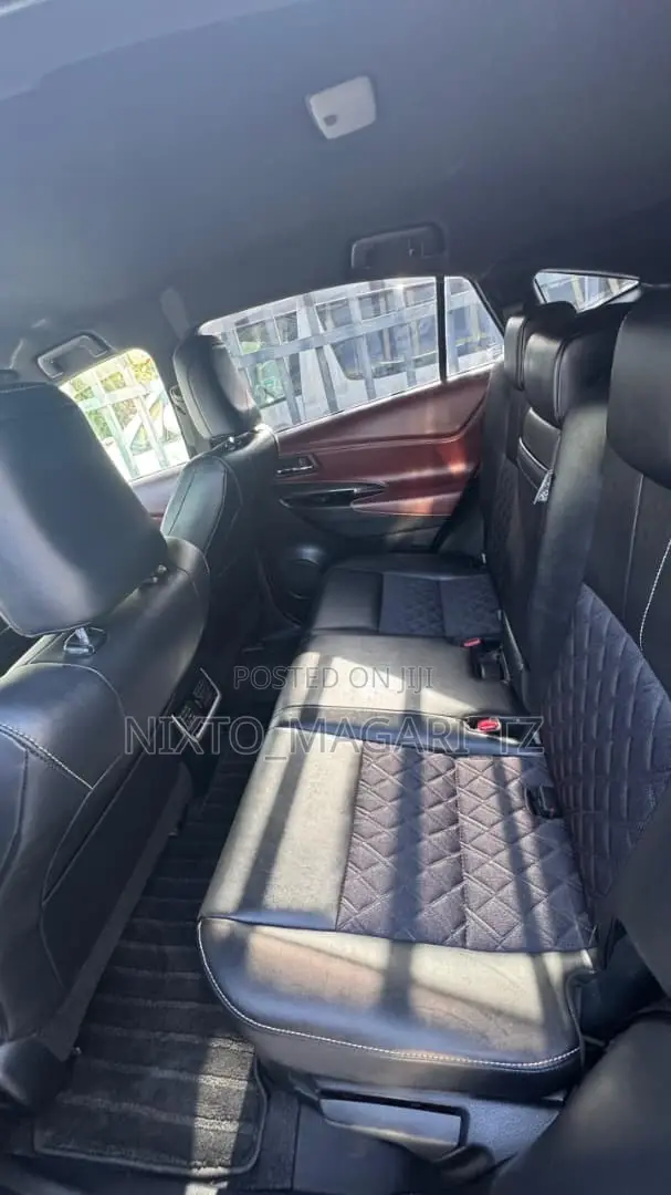 Toyota Harrier 2018 Black