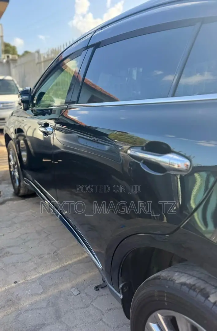 Toyota Harrier 2018 Black