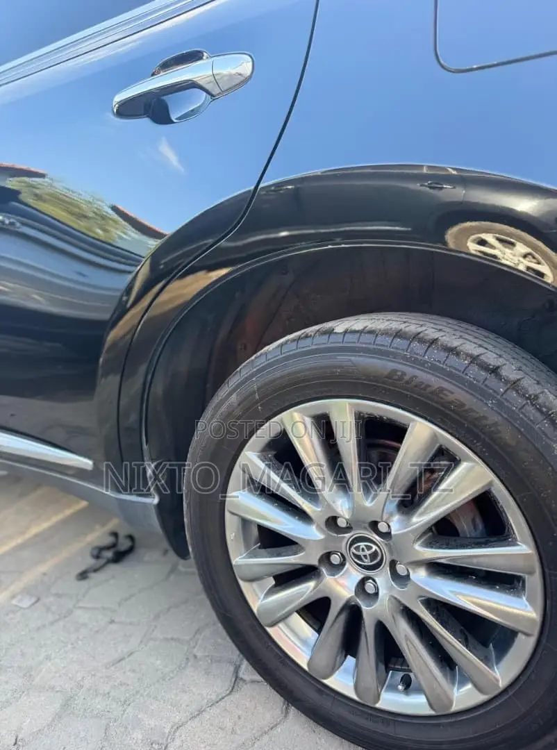 Toyota Harrier 2018 Black
