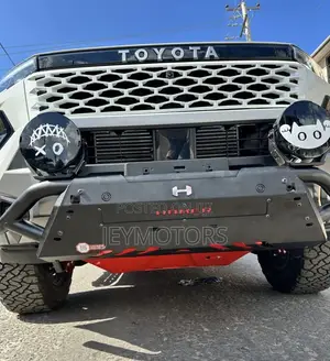 New Toyota Hilux 2026 White