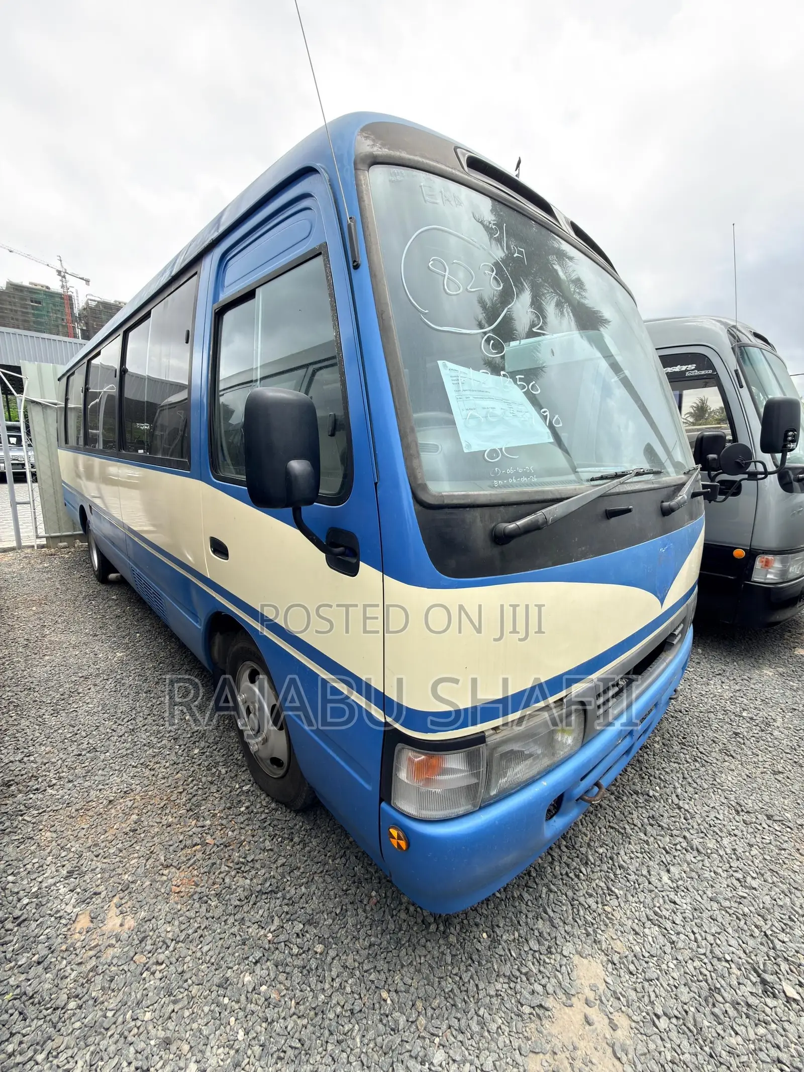 Toyota Coaster 2004 Blue
