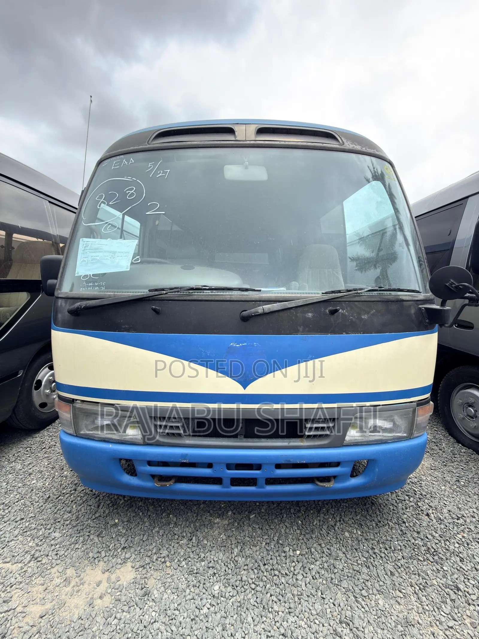 Toyota Coaster 2004 Blue
