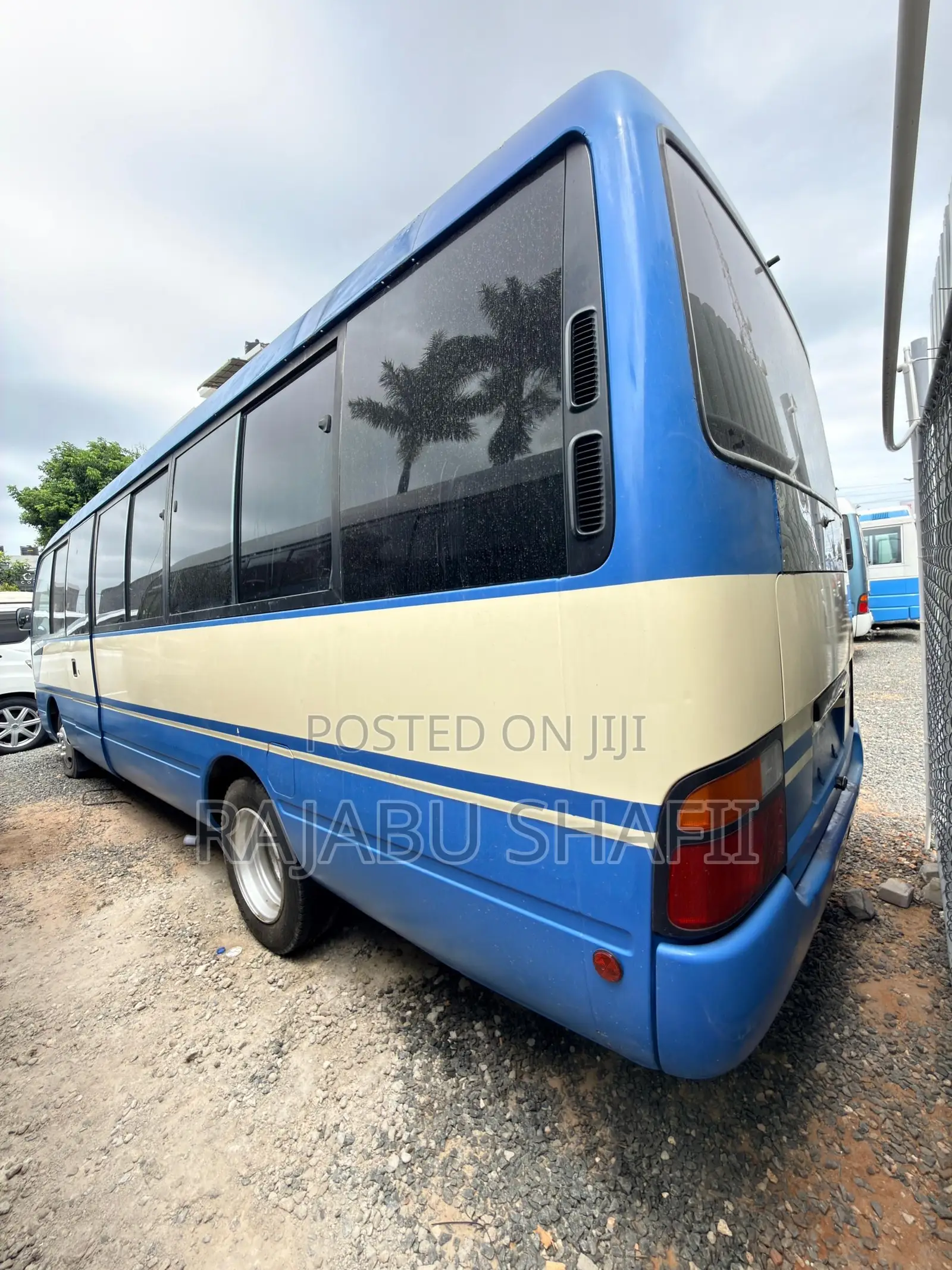 Toyota Coaster 2004 Blue