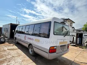 Toyota Coaster 2004 White