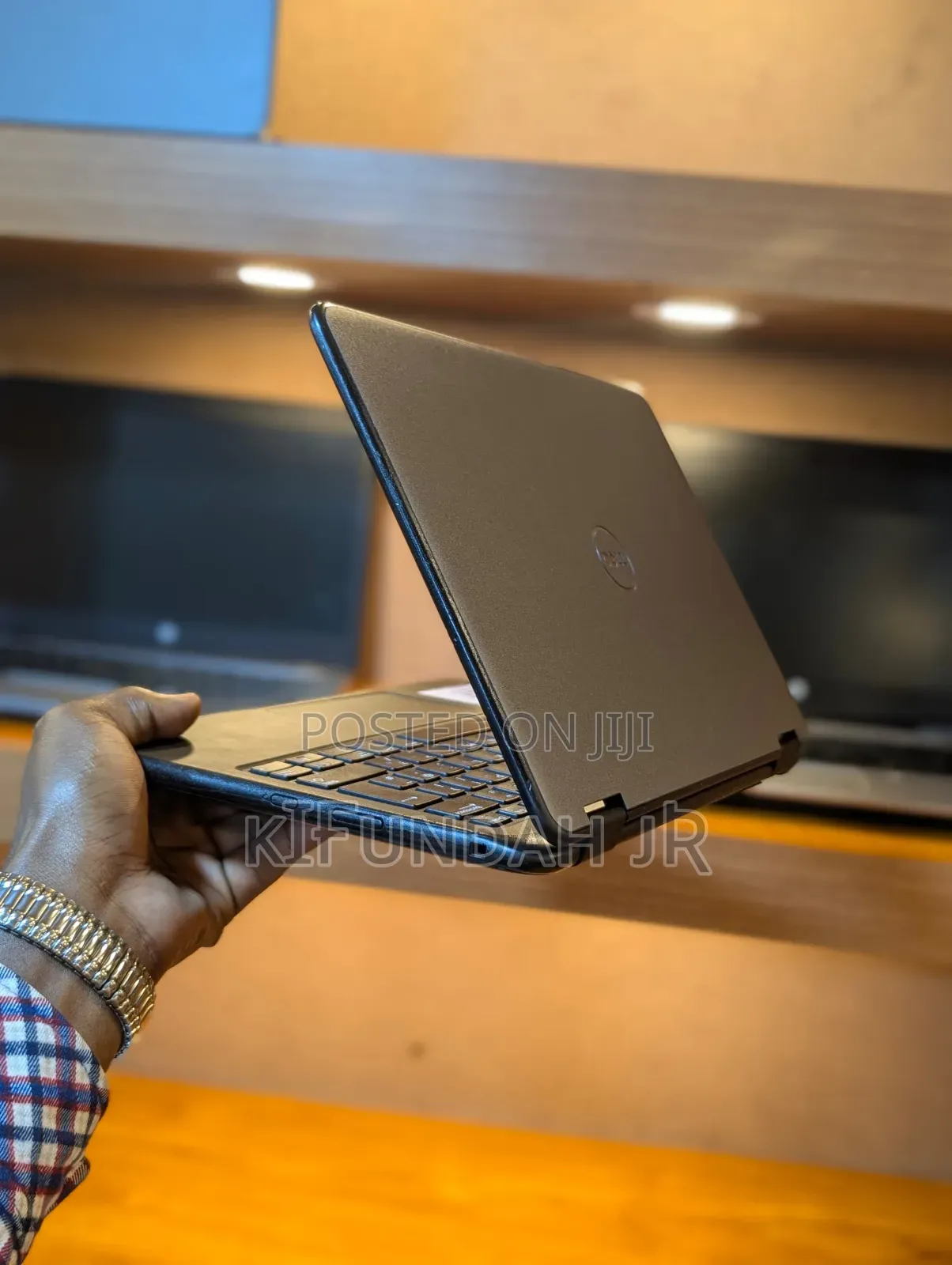 New Laptop Dell Latitude 3189 8GB Intel Pentium SSD 128GB