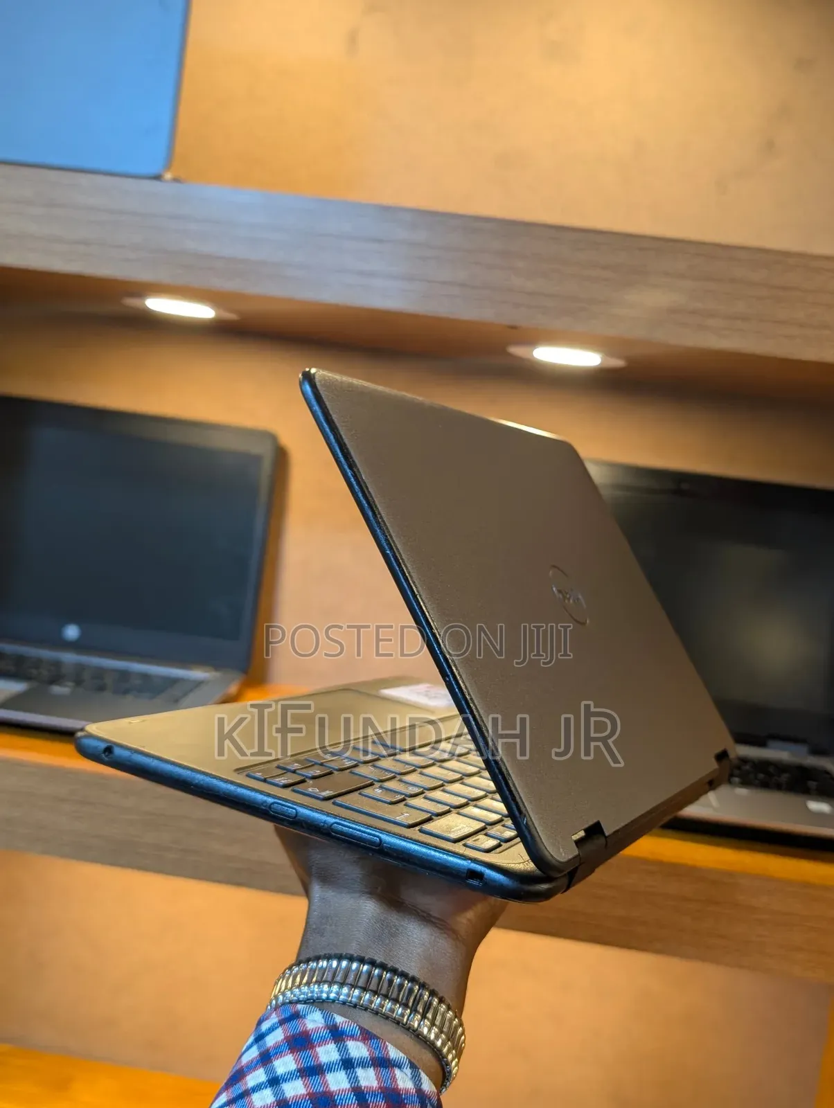 New Laptop Dell Latitude 3189 8GB Intel Pentium SSD 128GB