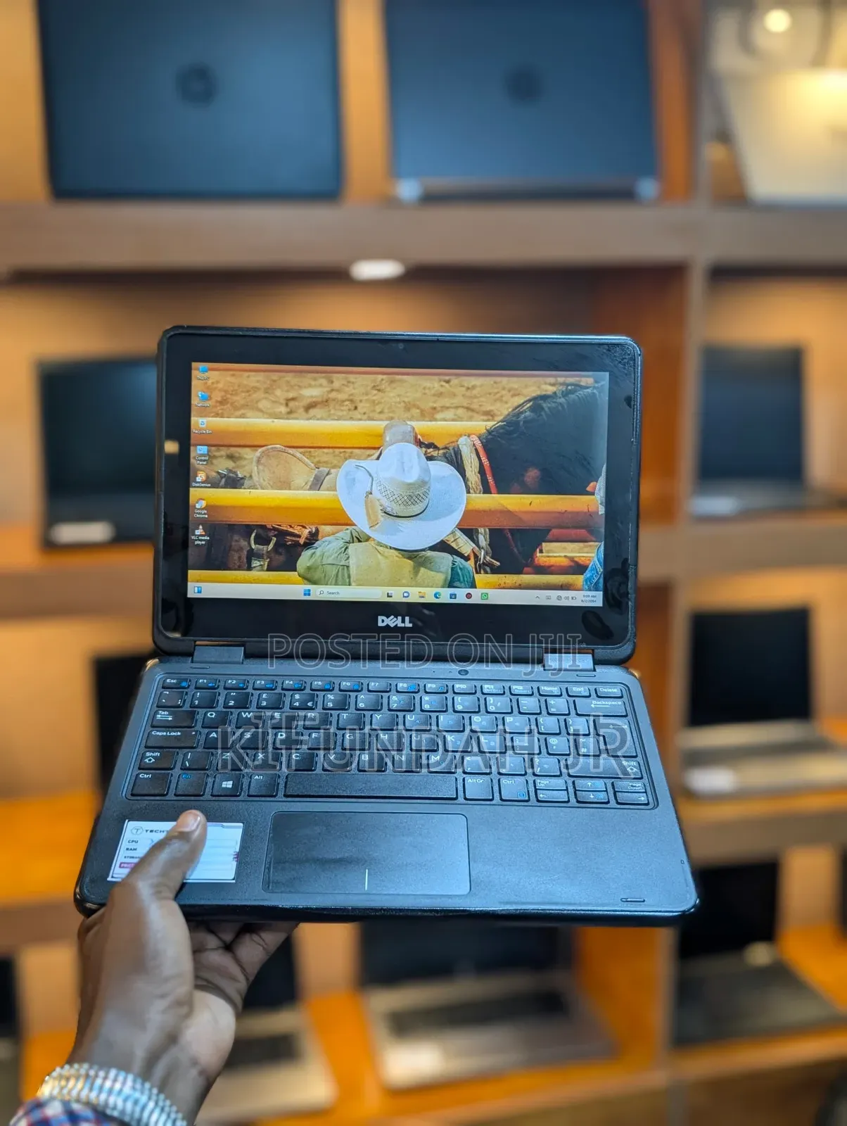 New Laptop Dell Latitude 3189 8GB Intel Pentium SSD 128GB