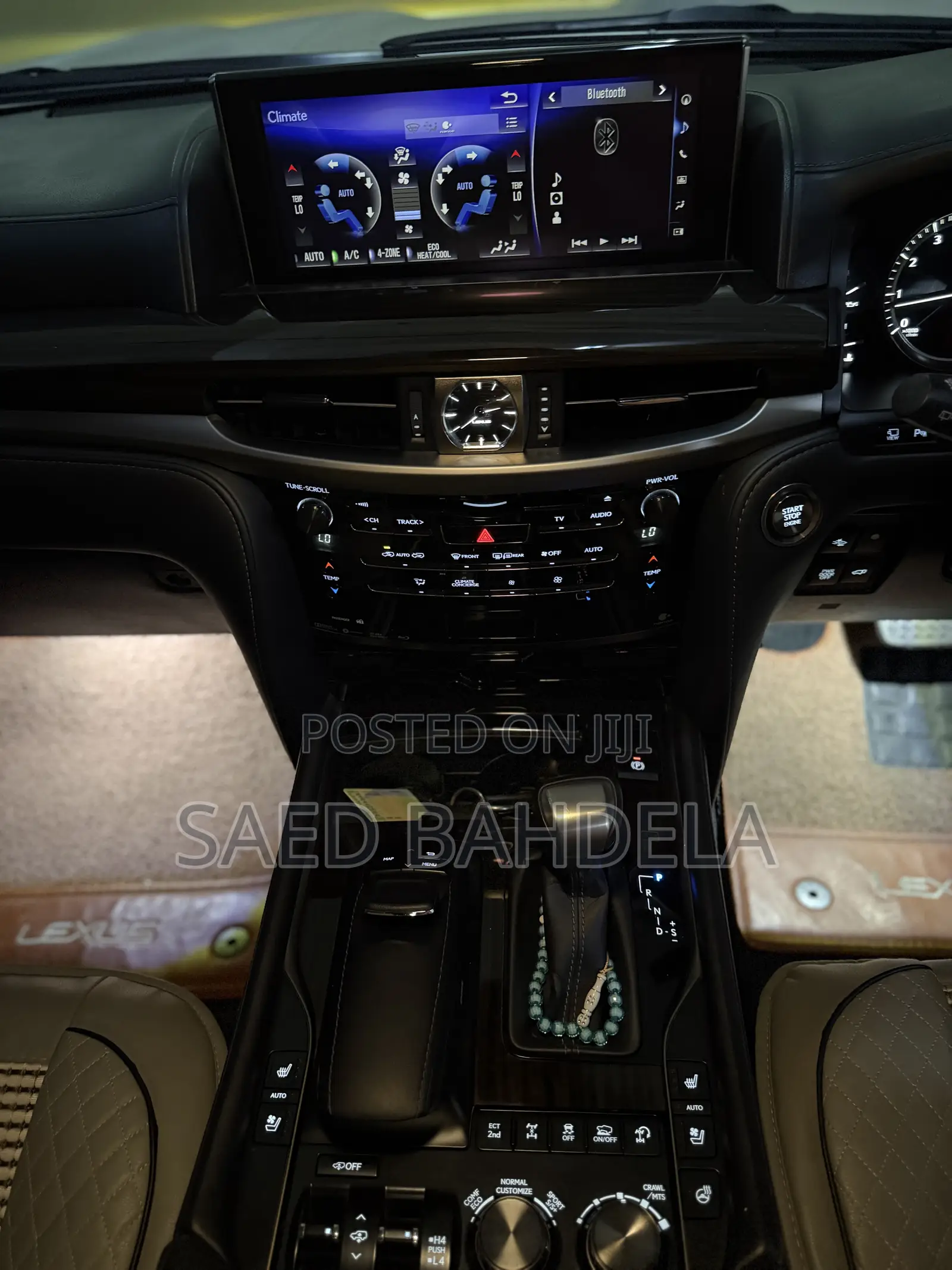 Lexus LX 570 AWD 2021 White