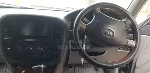 Toyota Land Cruiser HDJ 100 2003 Gray