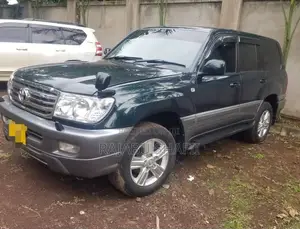 Toyota Land Cruiser HDJ 100 2003 Gray