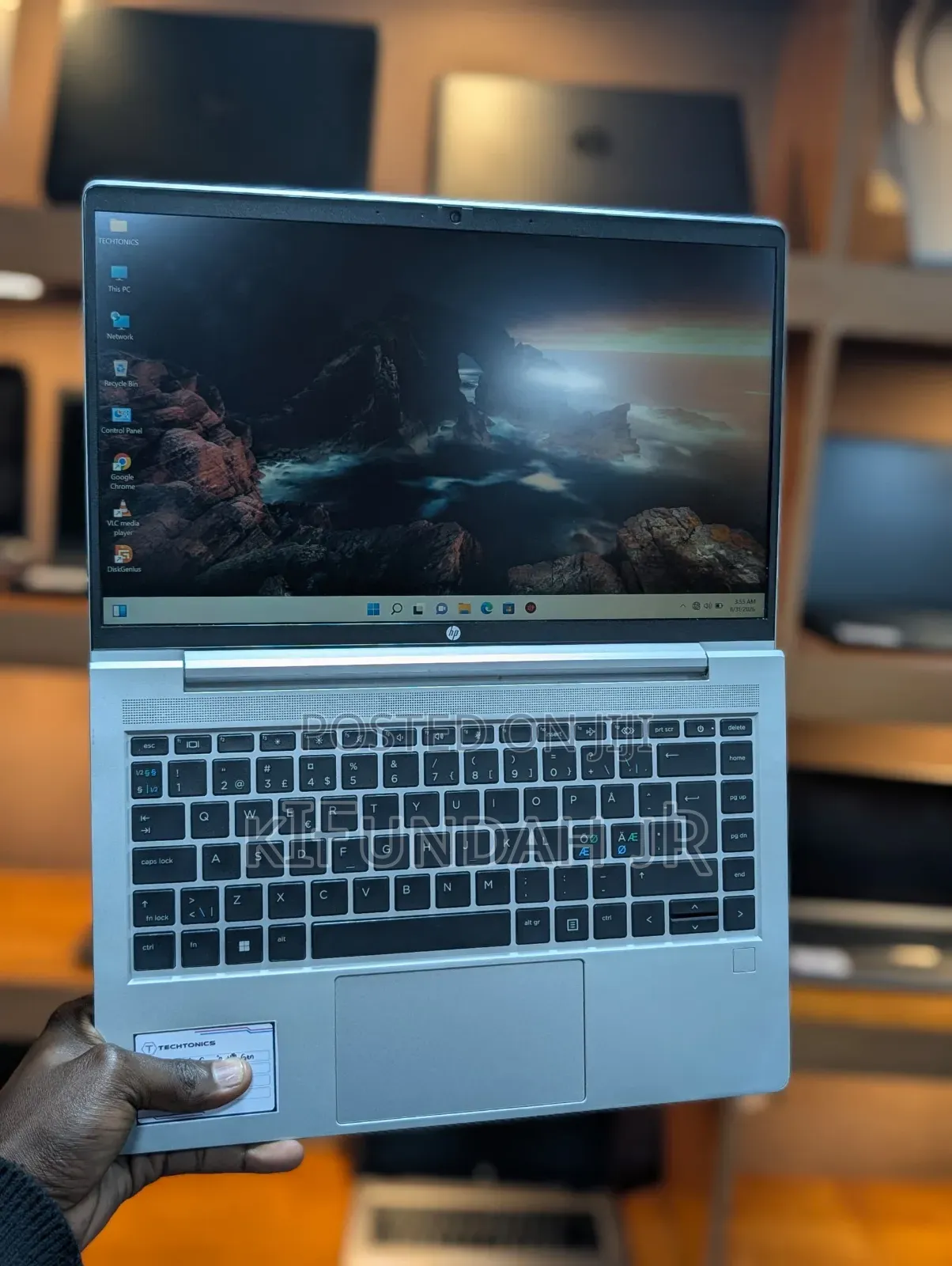 New Laptop HP ProBook 440 G8 8GB Intel Core i3 SSD 256GB