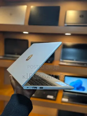 New Laptop HP ProBook 440 G8 8GB Intel Core i3 SSD 256GB