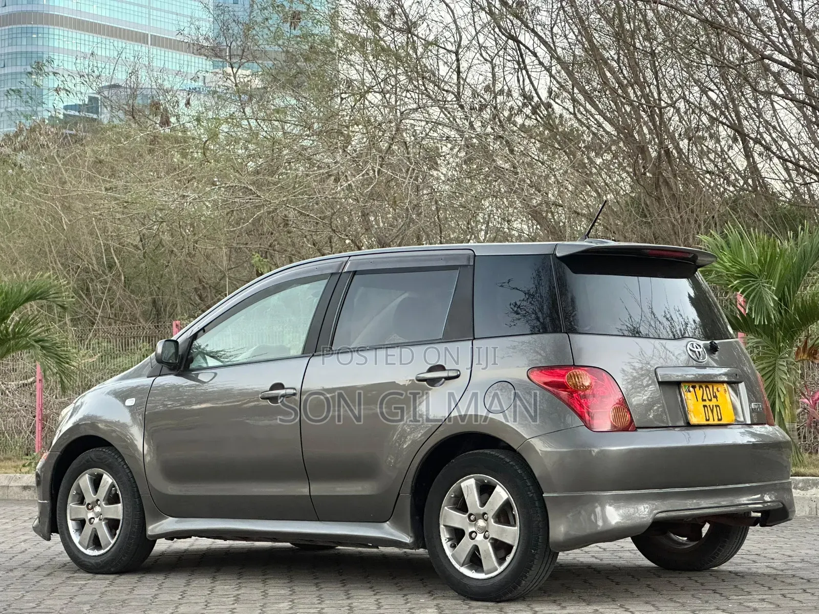 Toyota IST 2004 Gray