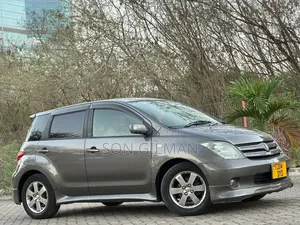 Toyota IST 2004 Gray