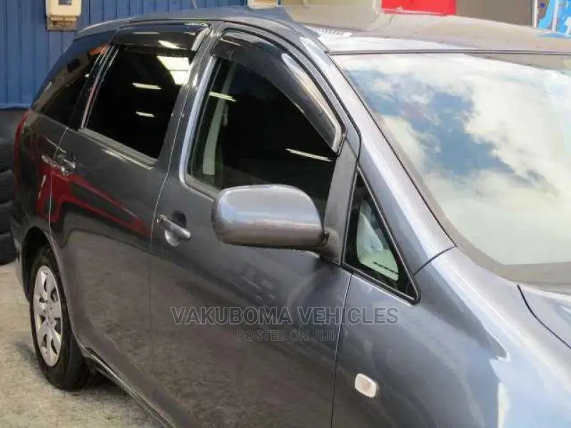 Toyota Wish 2006 Gray