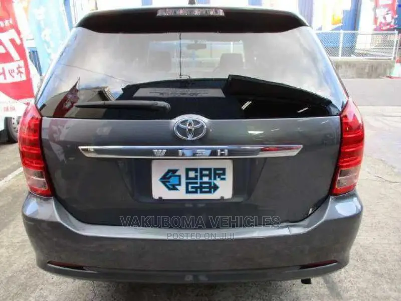 Toyota Wish 2006 Gray