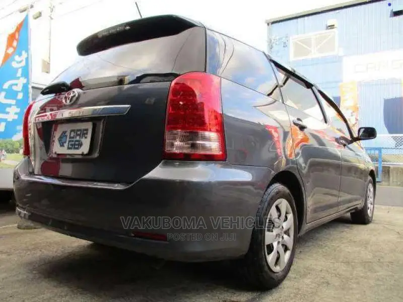 Toyota Wish 2006 Gray