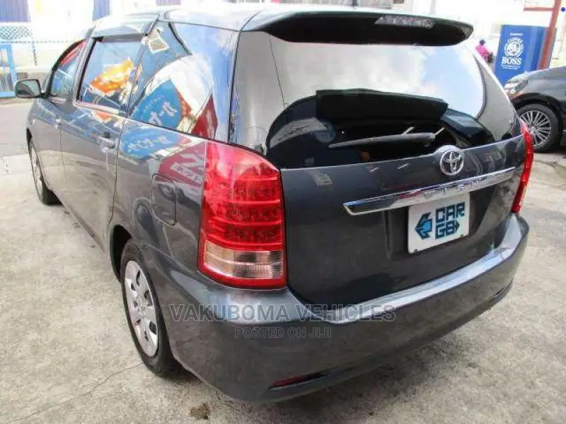 Toyota Wish 2006 Gray