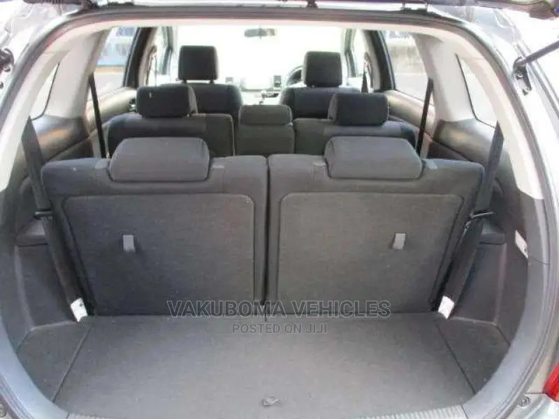 Toyota Wish 2006 Gray