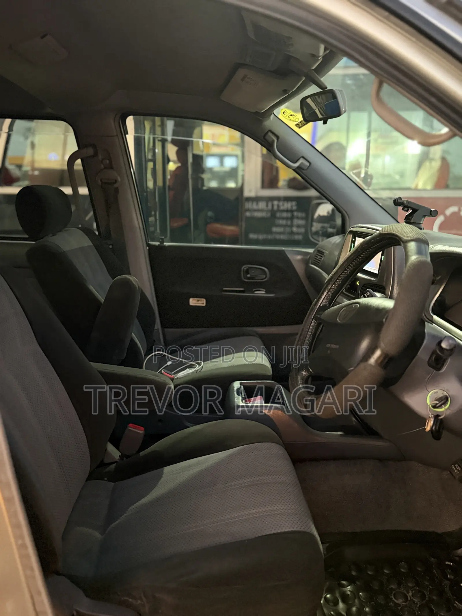 Toyota Noah 2005 Silver