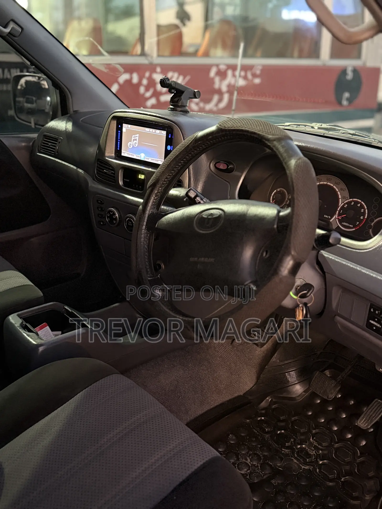 Toyota Noah 2005 Silver