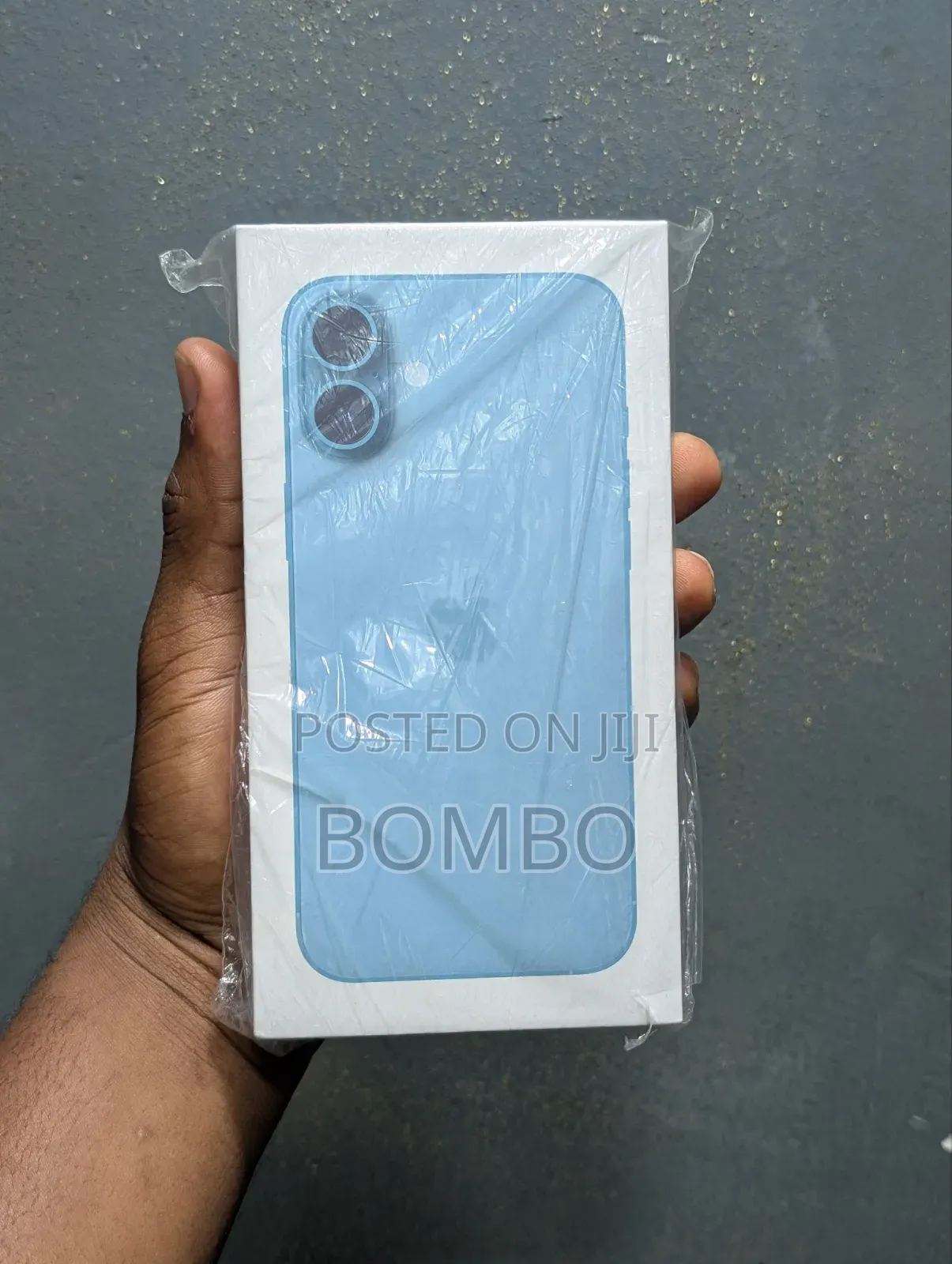 New Apple iPhone 16 256 GB Blue