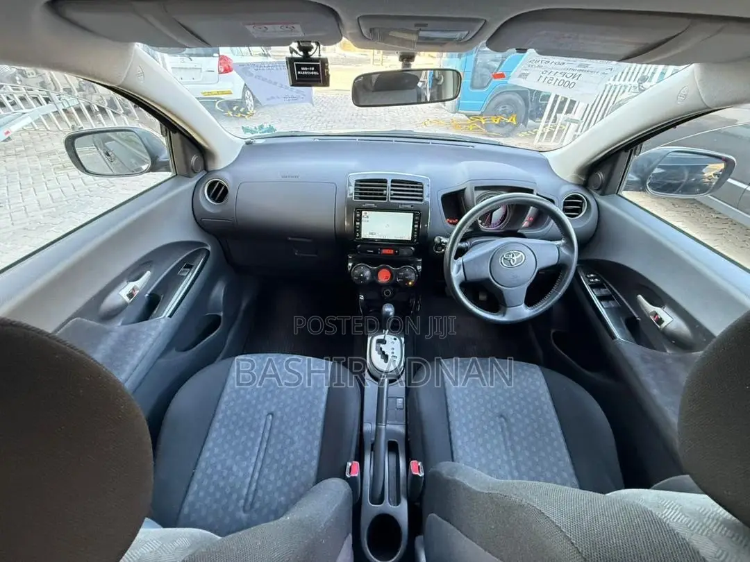 Toyota IST 2007 Black