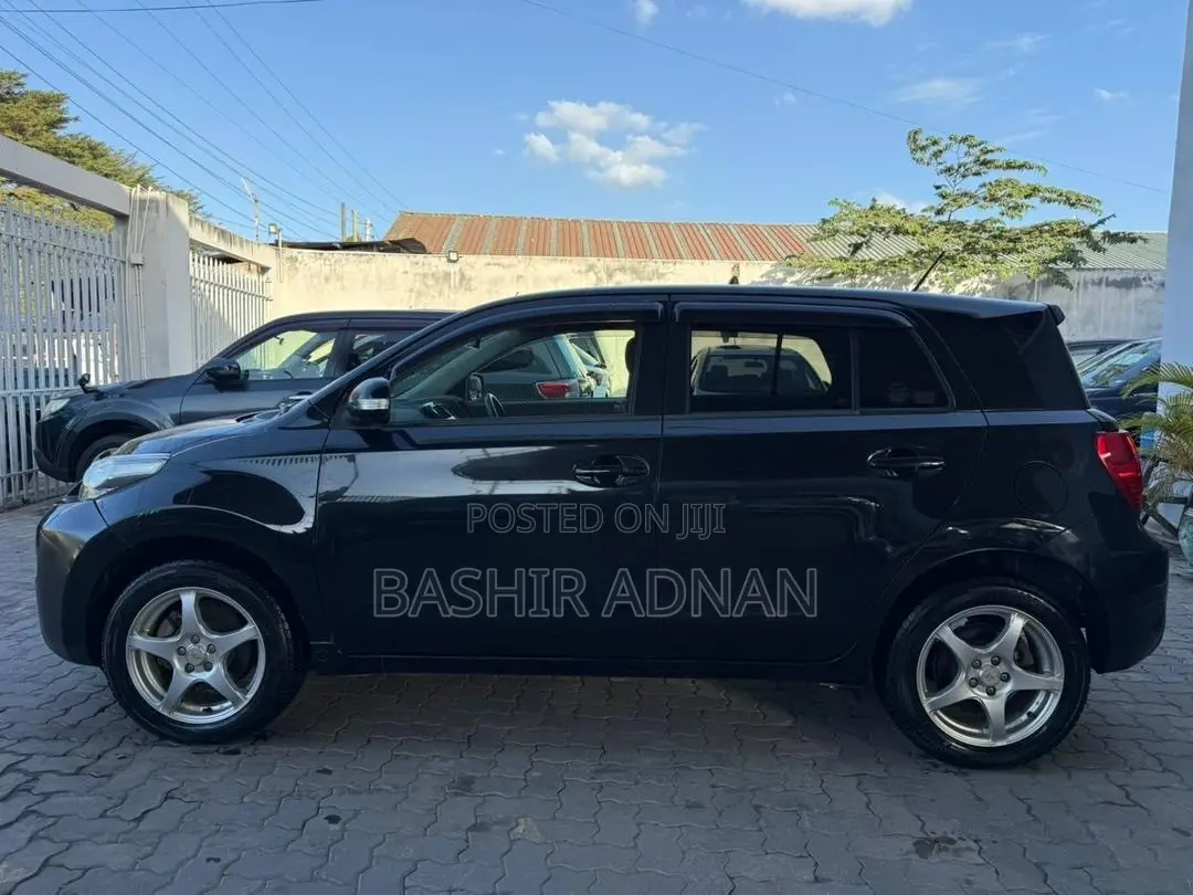 Toyota IST 2007 Black