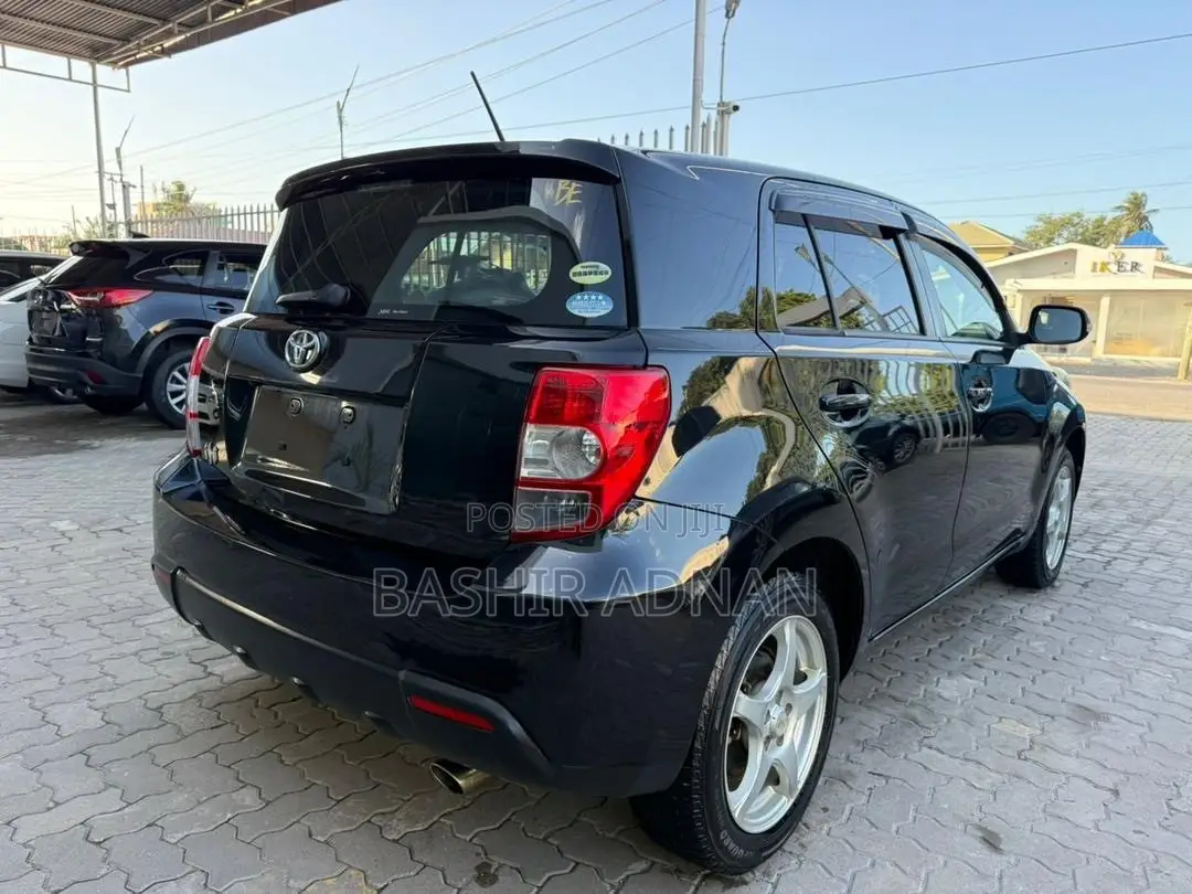 Toyota IST 2007 Black