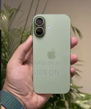 New Apple iPhone 17 256 GB Green