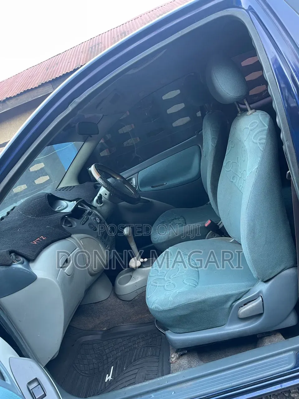 Toyota Vitz 2003 Blue