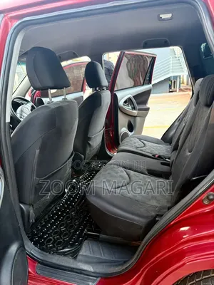 Toyota RAV4 2004 Red