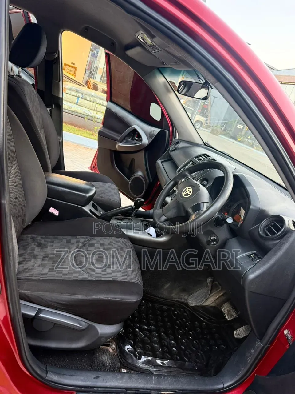 Toyota RAV4 2004 Red