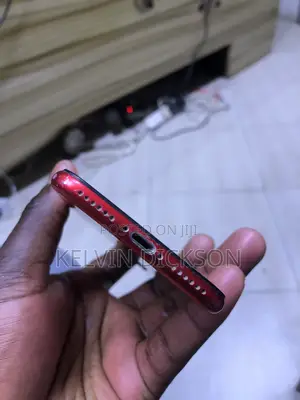 Apple iPhone 7 128 GB Red