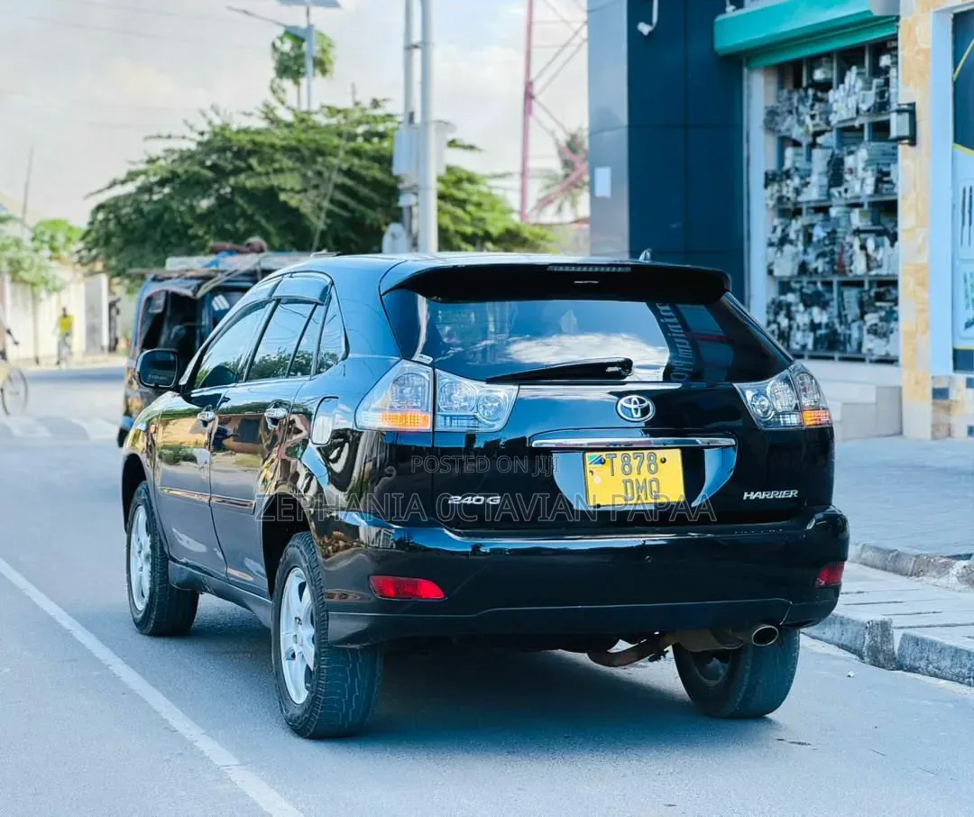 Toyota Harrier 2006 Black