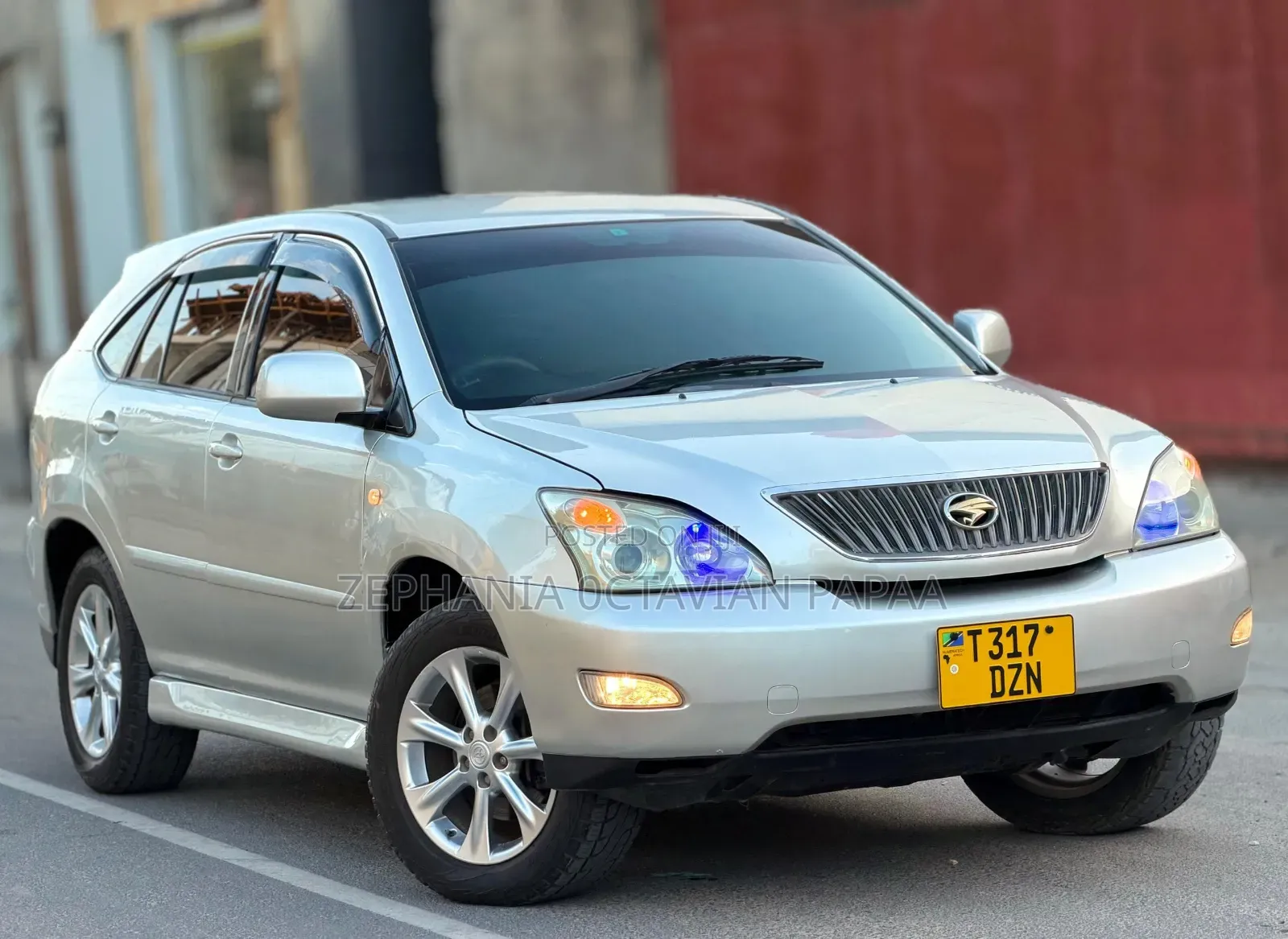 Toyota Harrier 2005 Silver