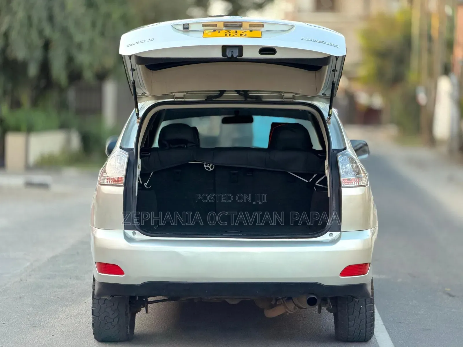 Toyota Harrier 2005 Silver