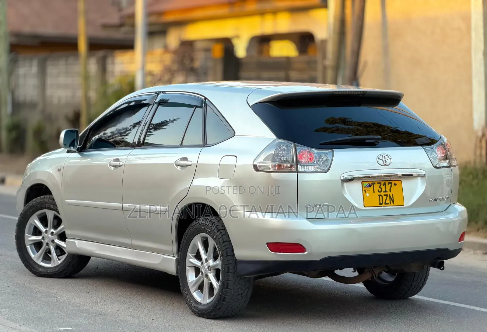 Toyota Harrier 2005 Silver
