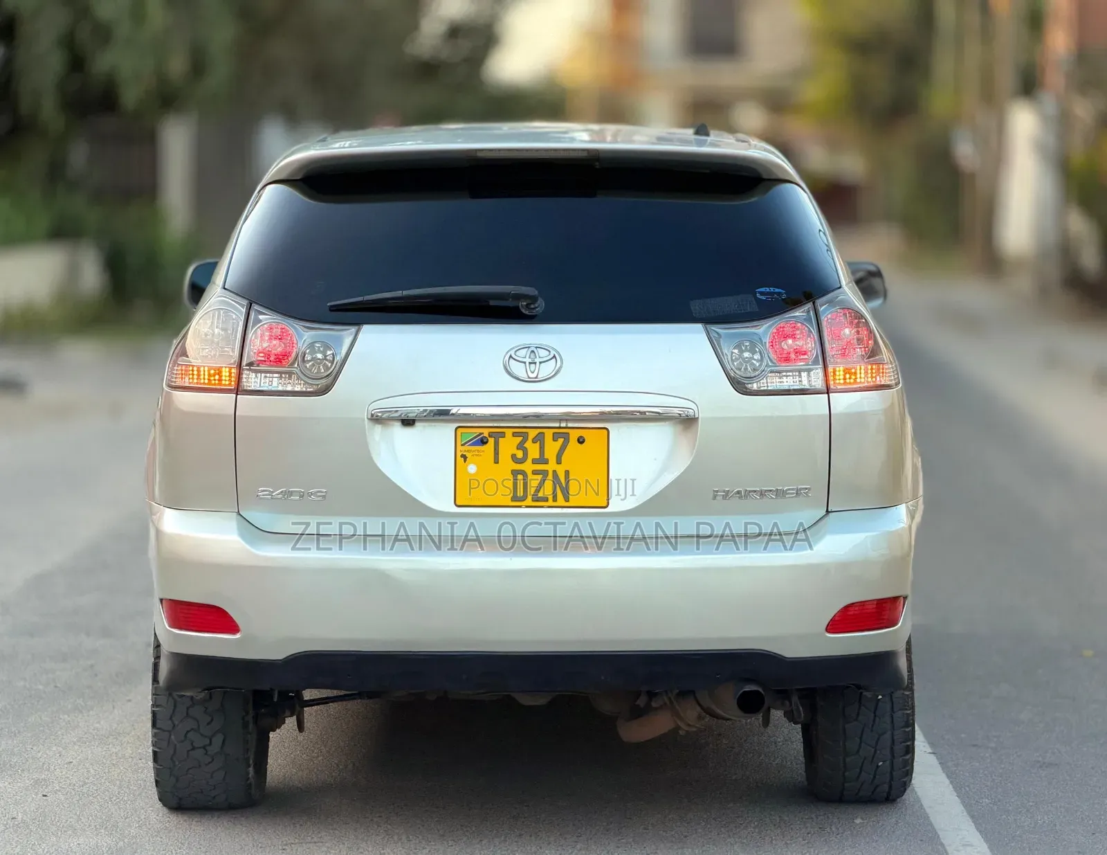Toyota Harrier 2005 Silver