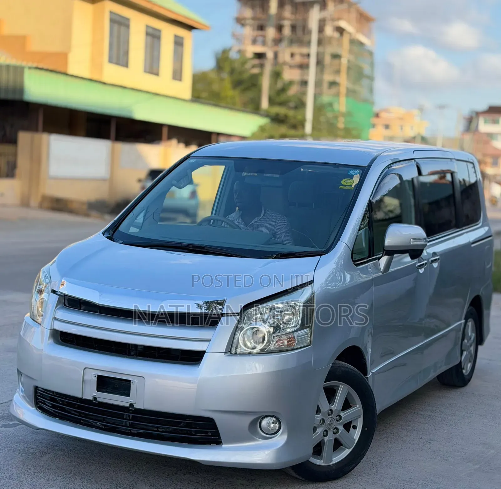 Toyota Noah 2008 Silver