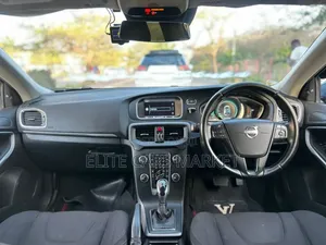 Volvo V70 2014 Silver